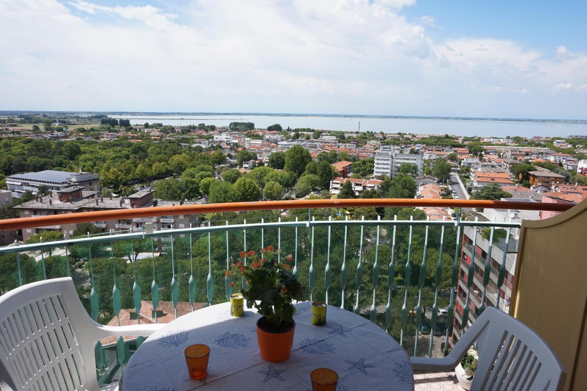 Appartamenti La Torre Lignano Sabbiadoro Luaran gambar