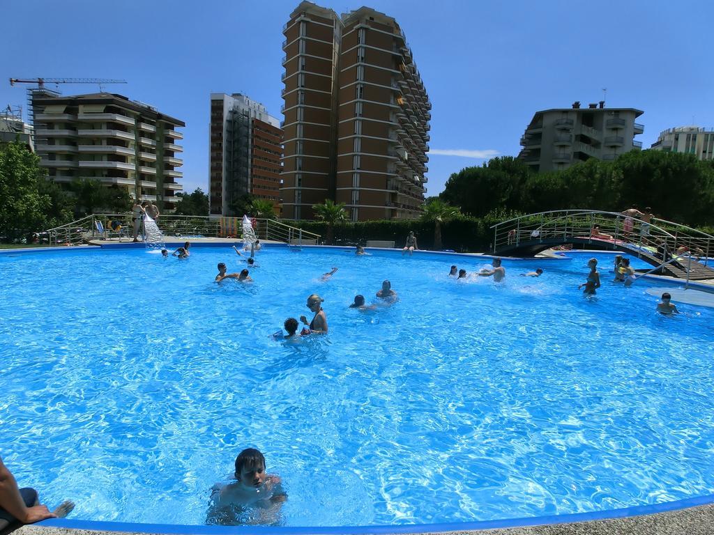 Appartamenti La Torre Lignano Sabbiadoro Luaran gambar