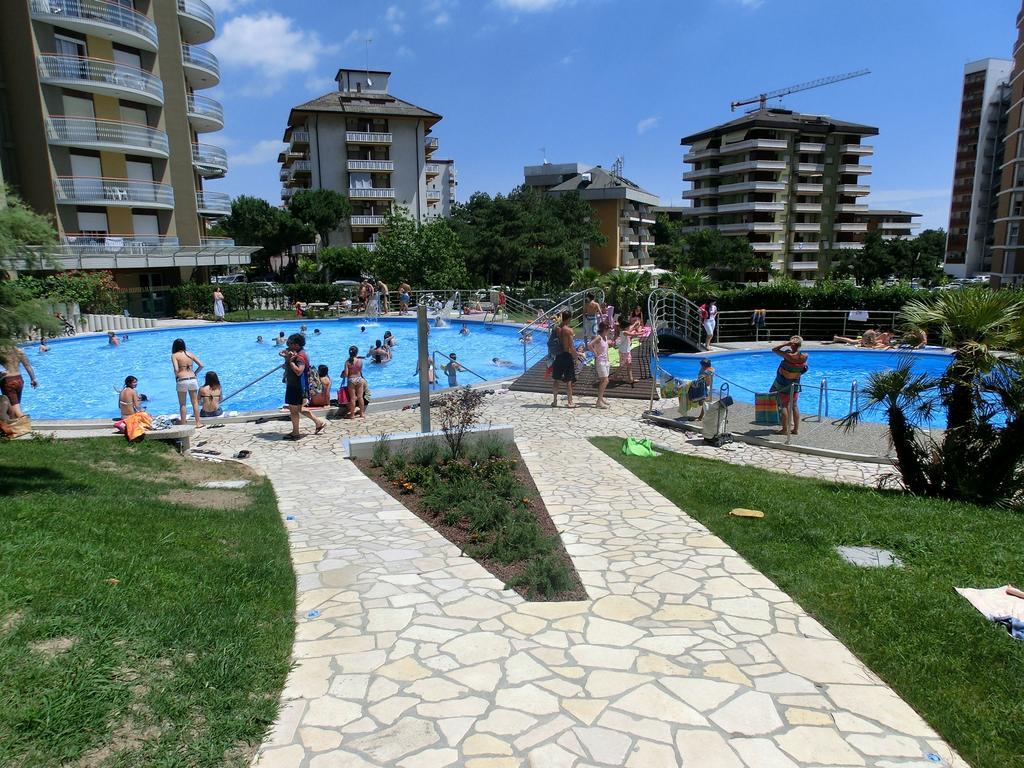 Appartamenti La Torre Lignano Sabbiadoro Luaran gambar