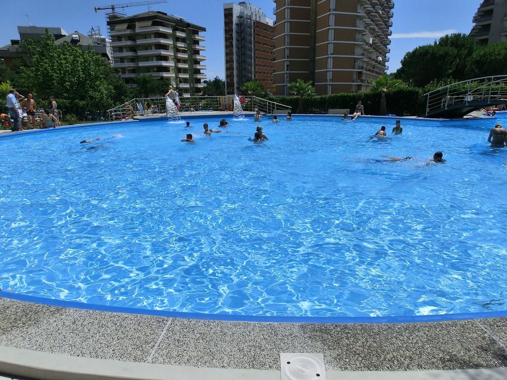 Appartamenti La Torre Lignano Sabbiadoro Luaran gambar