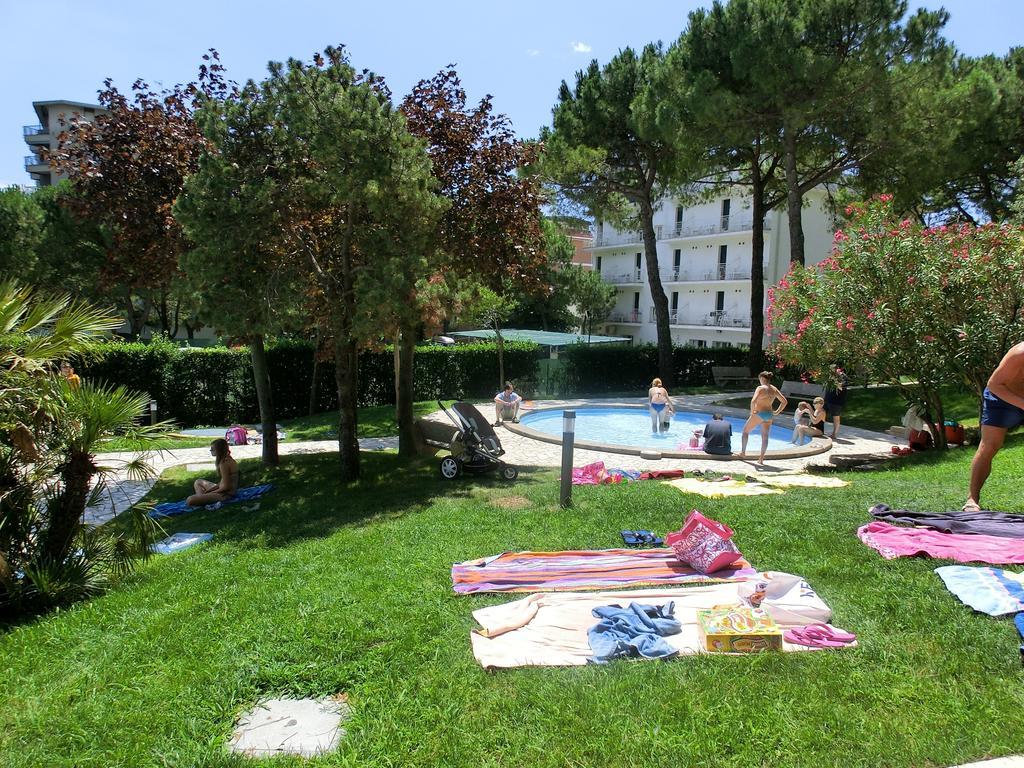 Appartamenti La Torre Lignano Sabbiadoro Luaran gambar
